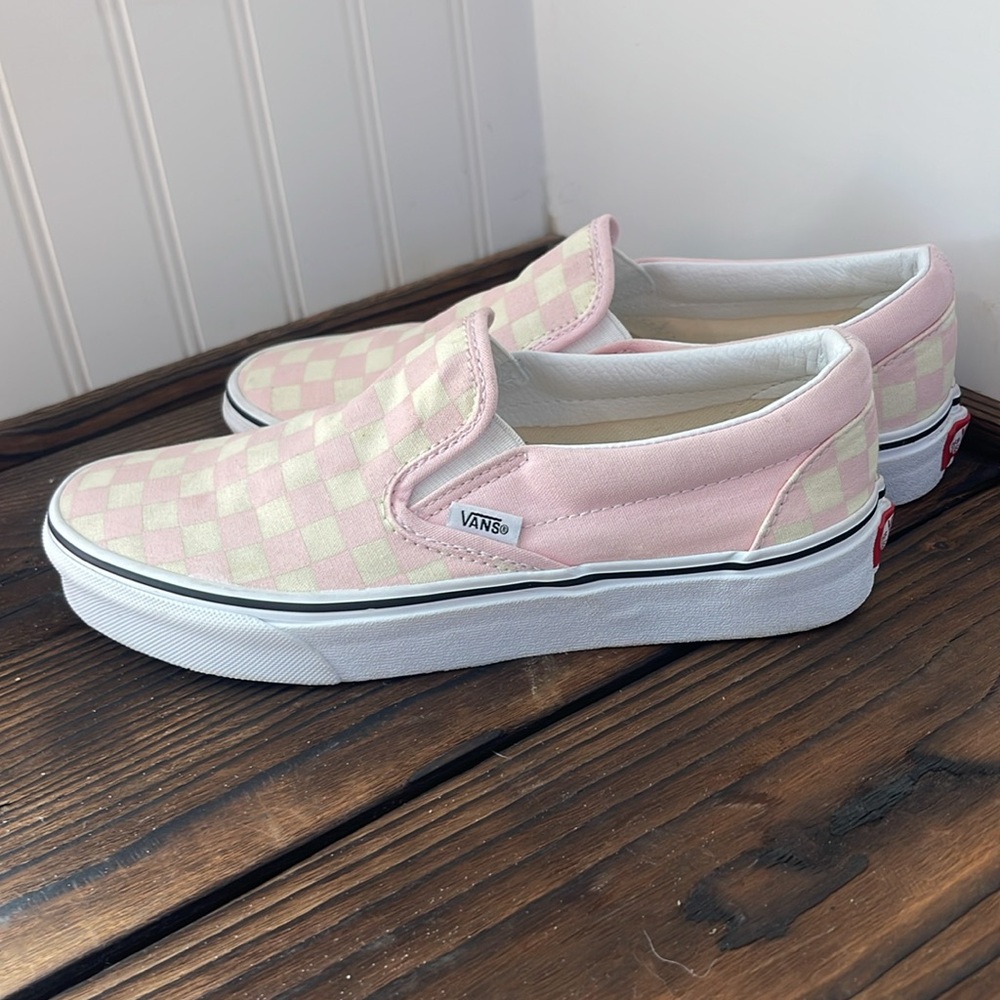 New Vans Rose Pink Classic Slip-On Sneakers - Picture 4 of 7